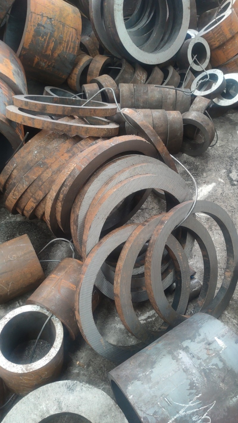 巴彦巴彦巴彦42CrMo无缝钢管切割